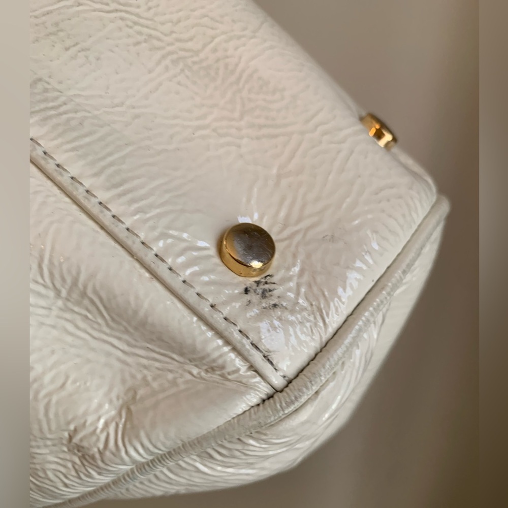 Hobo International White Patent Leather w/ Black Frame Bag clam shell vtg retro - Picture 12 of 16